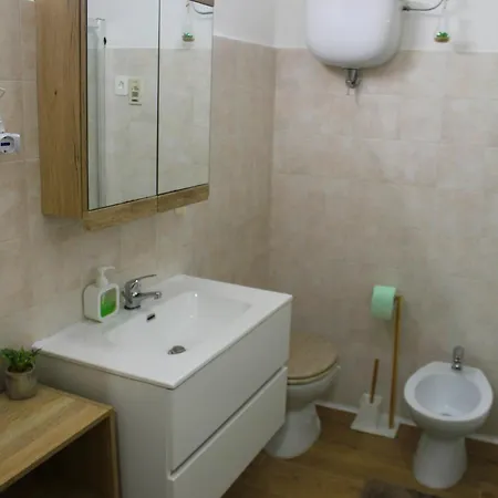La Vinella Apartment *